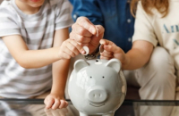 Sixty pct of S.Koreans see their children poorer than parents