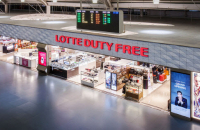Korean duty free shops take opposite paths to draw Chinese shoppers