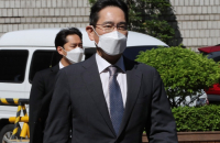 Samsung in do-or-die race with $355 bn spending plan