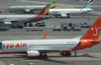 Korean LCCs cancel China-bound flights due to COVID-19