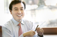 Hugel names ex-CEO of LG Household & Health Care as chairman