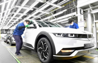 S.Korea's auto industry faces shortage of skilled workers for future cars