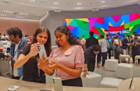 Samsung opens premium experience store in Mumbai 