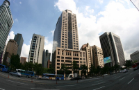 GIC drops Seoul landmark building sale on Korea’s political woes