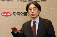 Hanmi Pharm’s chair poised to win management feud with her son