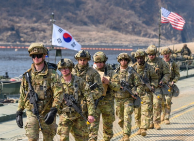 US considers withdrawing thousands of troops from South Korea
