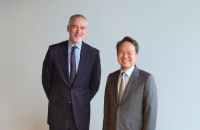 Shinhan Financial’s Jin meets with Goldman Sachs Int'l CEO for strategies