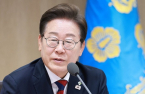 S.Korea’s Lee to make diplomatic debut at G7 after phone call with Trump