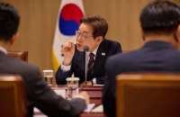 Lee Jae-myung to meet with top business leaders ahead of G7 summit